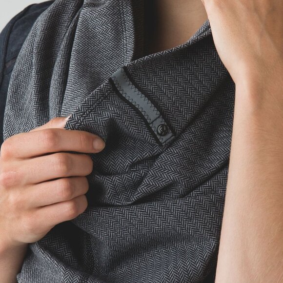 Lululemon Heathered Herringbone Heathered Slate Black Vinyasa Scarf - Picture 2 of 6